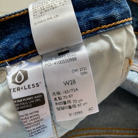 Levi's 501 Mid Thigh Short - Picture 4 of 4